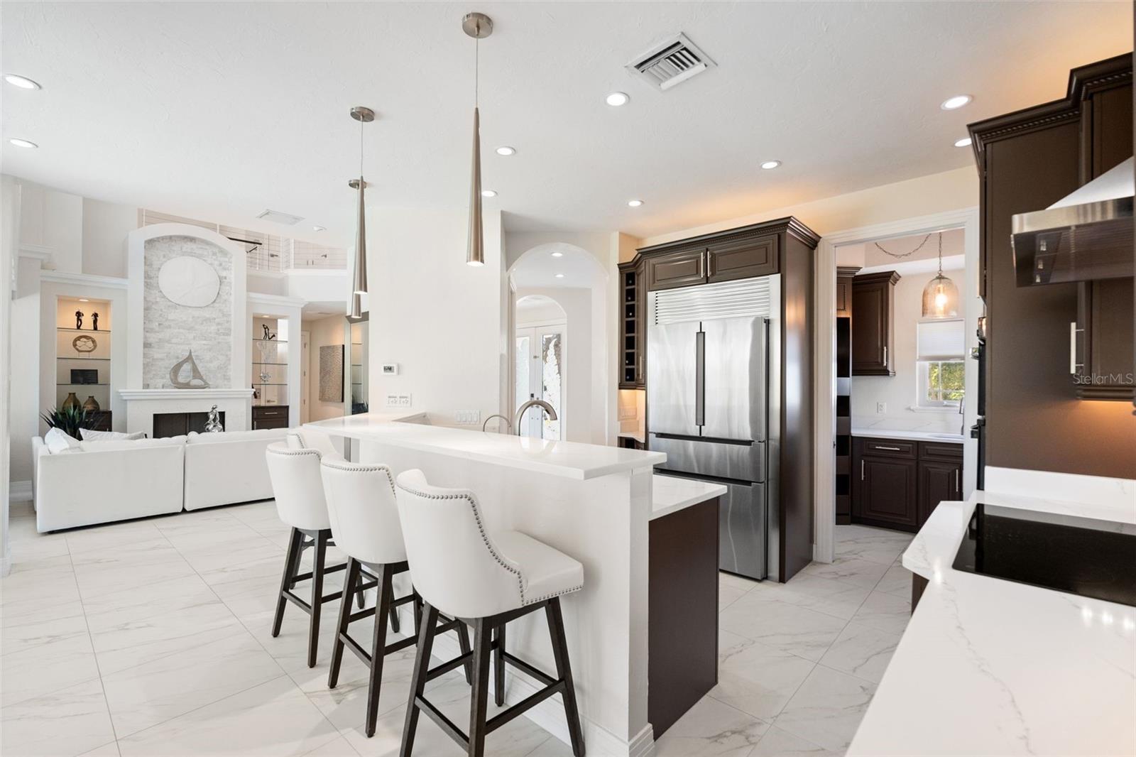 HAWKS HARBOR - Residential