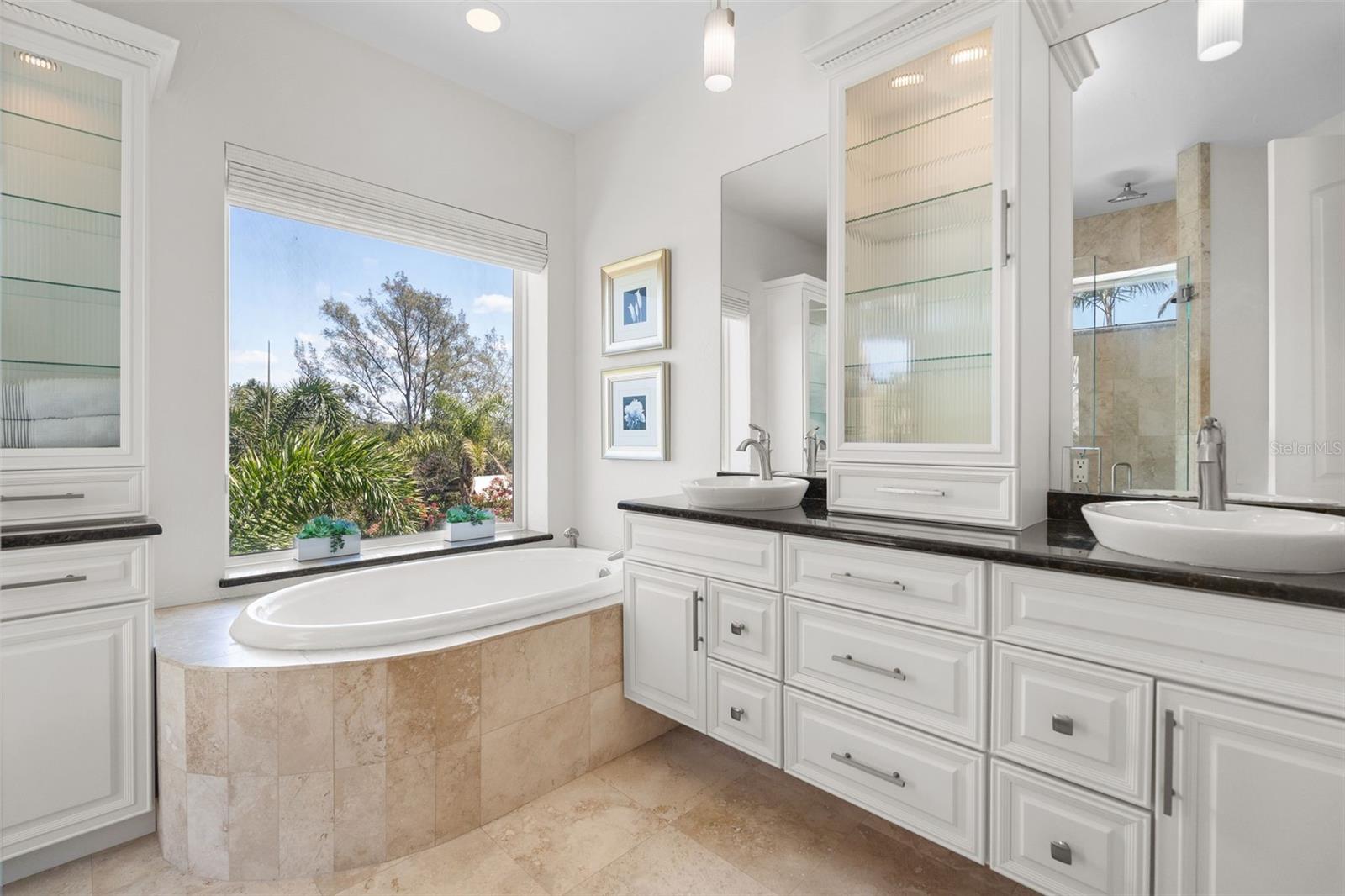HAWKS HARBOR - Residential
