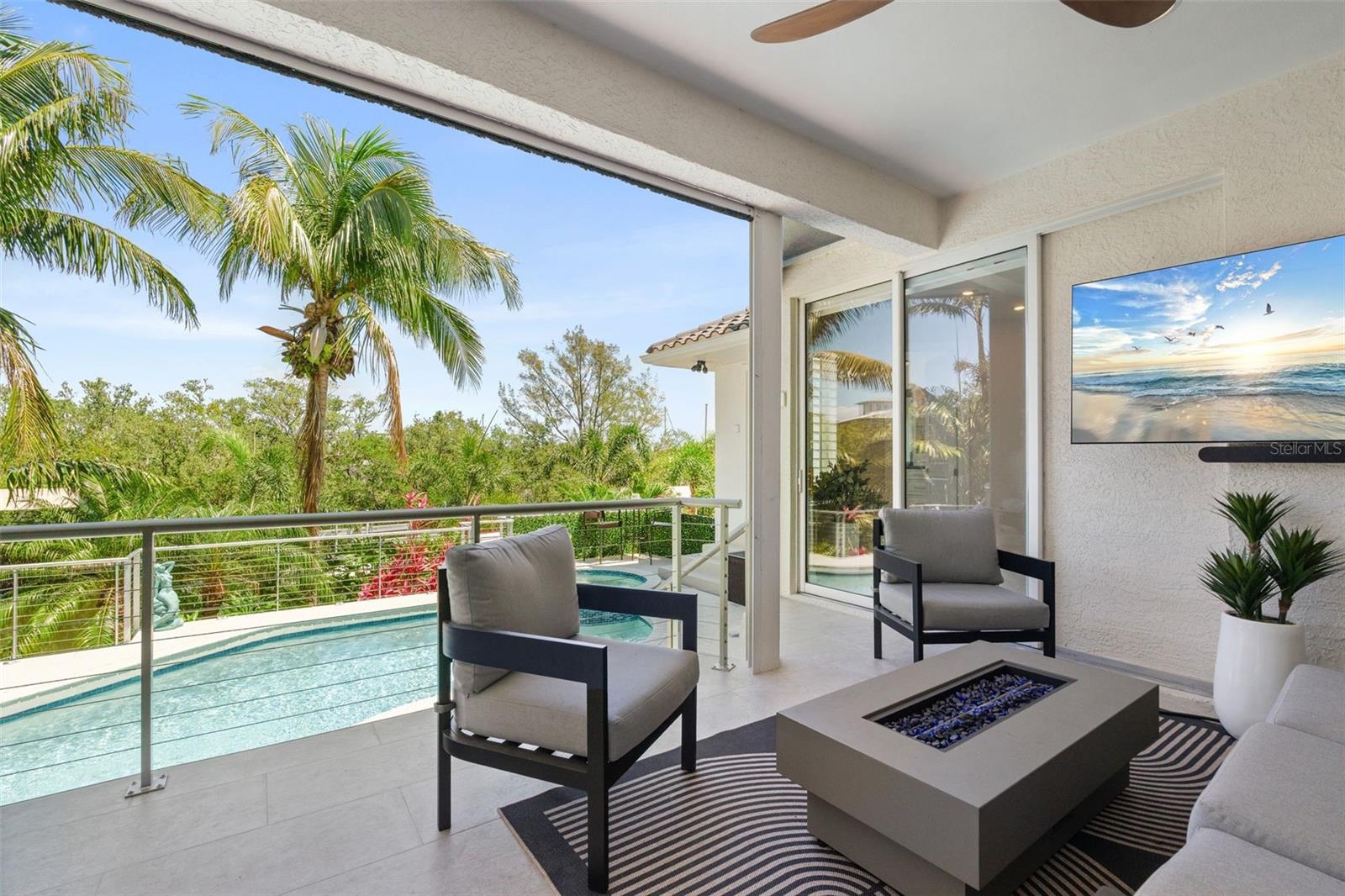 HAWKS HARBOR - Residential