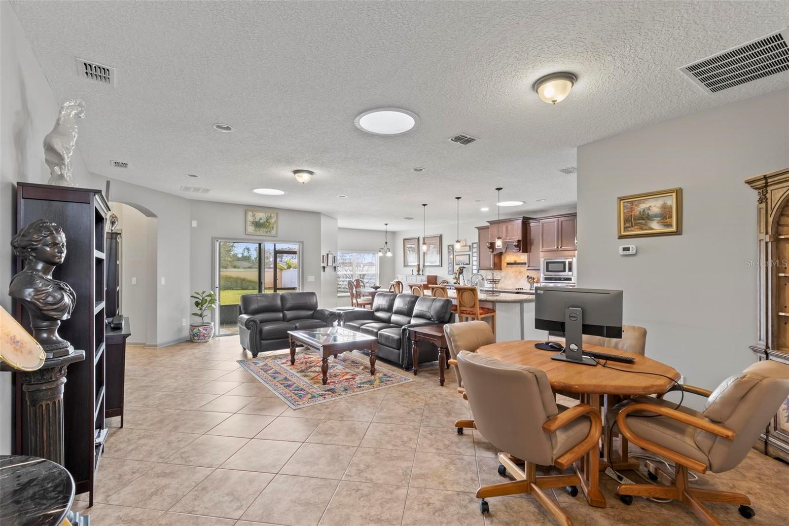 123 N STARLING DRIVE