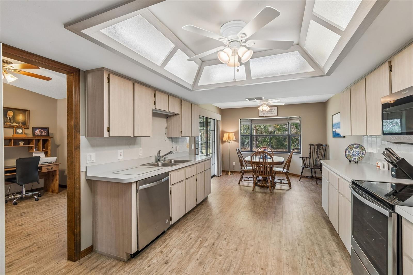 CITRUS SPGS UNIT 06 - Residential