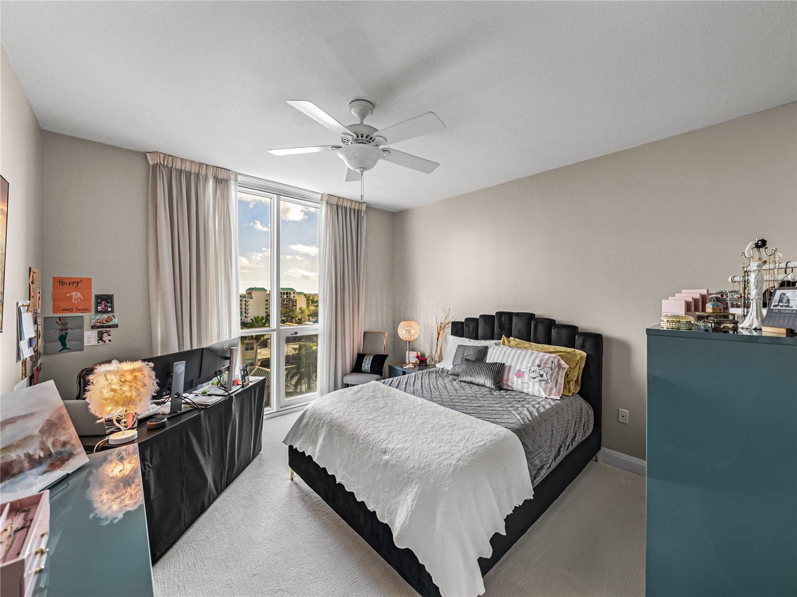 THE PLAZA HARBOUR ISLAND - Residential