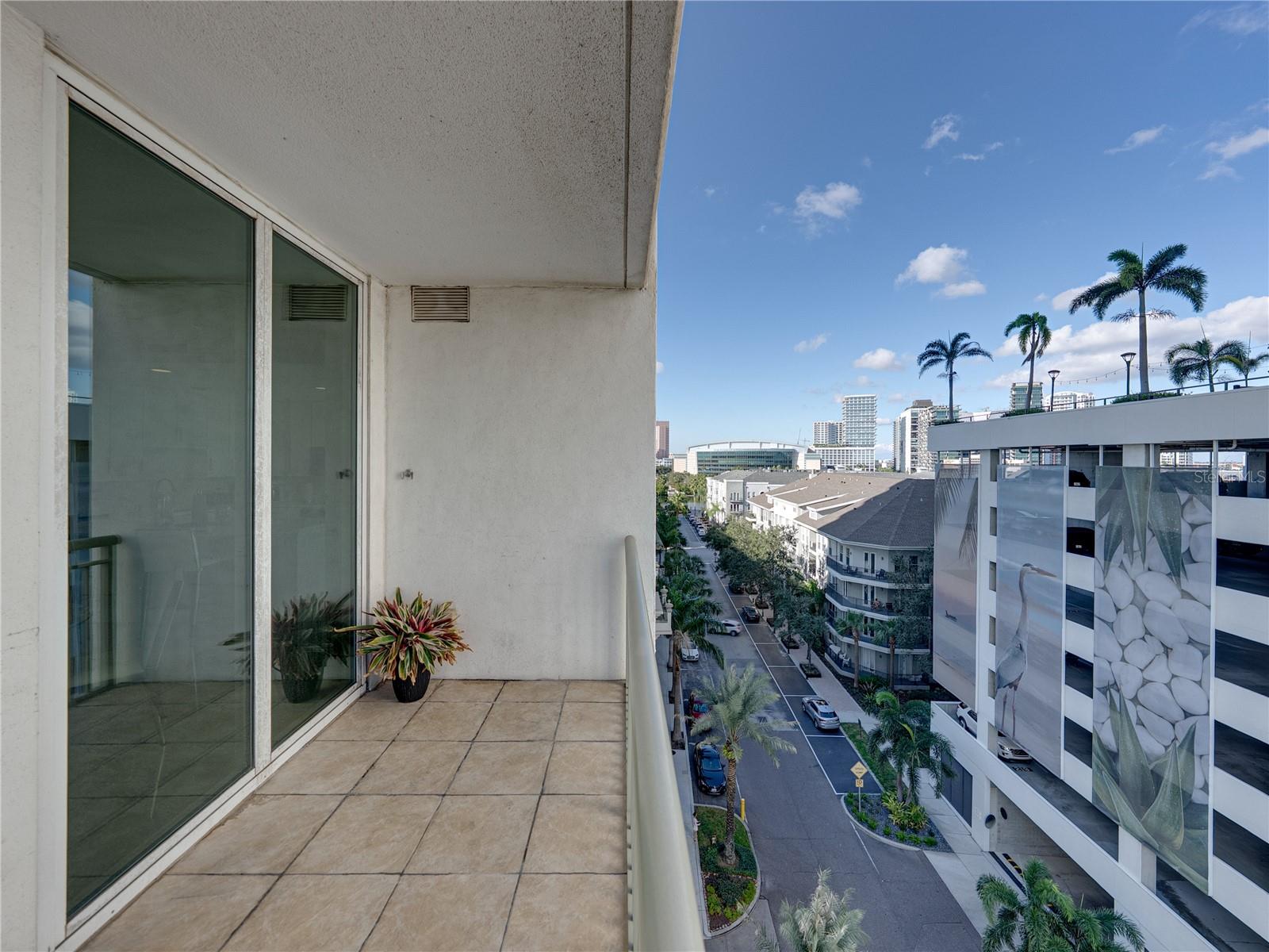 THE PLAZA HARBOUR ISLAND - Residential