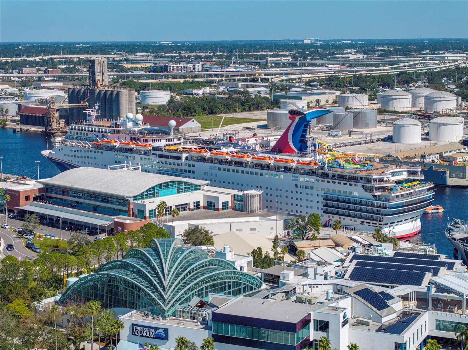 THE PLAZA HARBOUR ISLAND - Residential