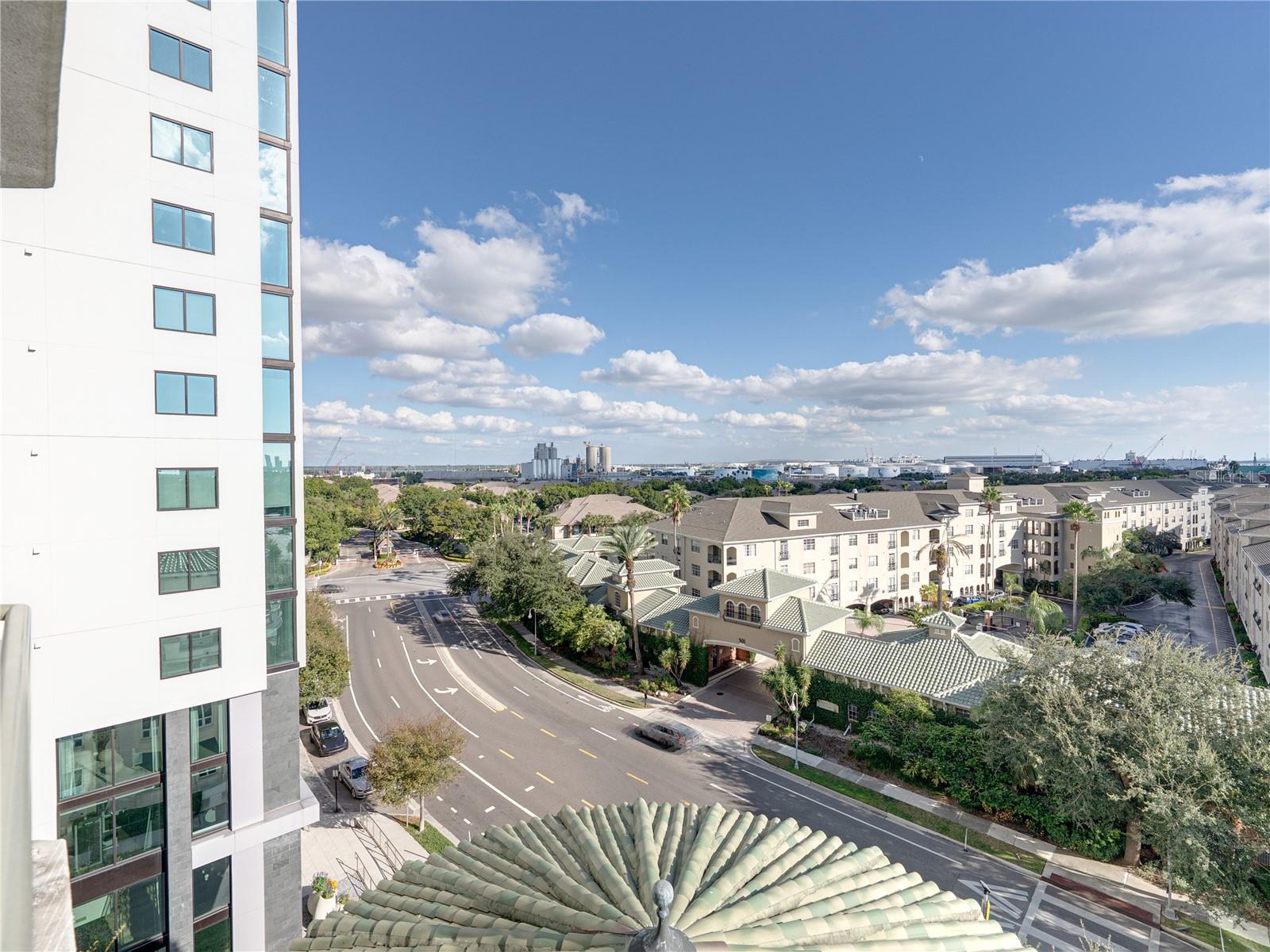 THE PLAZA HARBOUR ISLAND - Residential