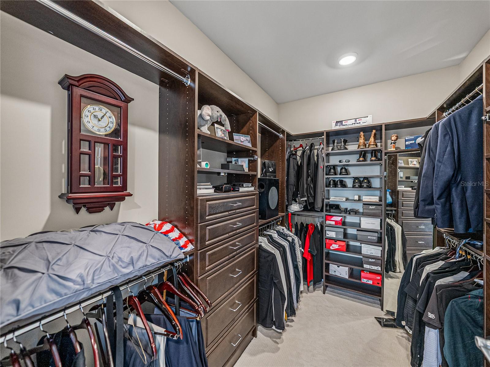 THE PLAZA HARBOUR ISLAND - Residential