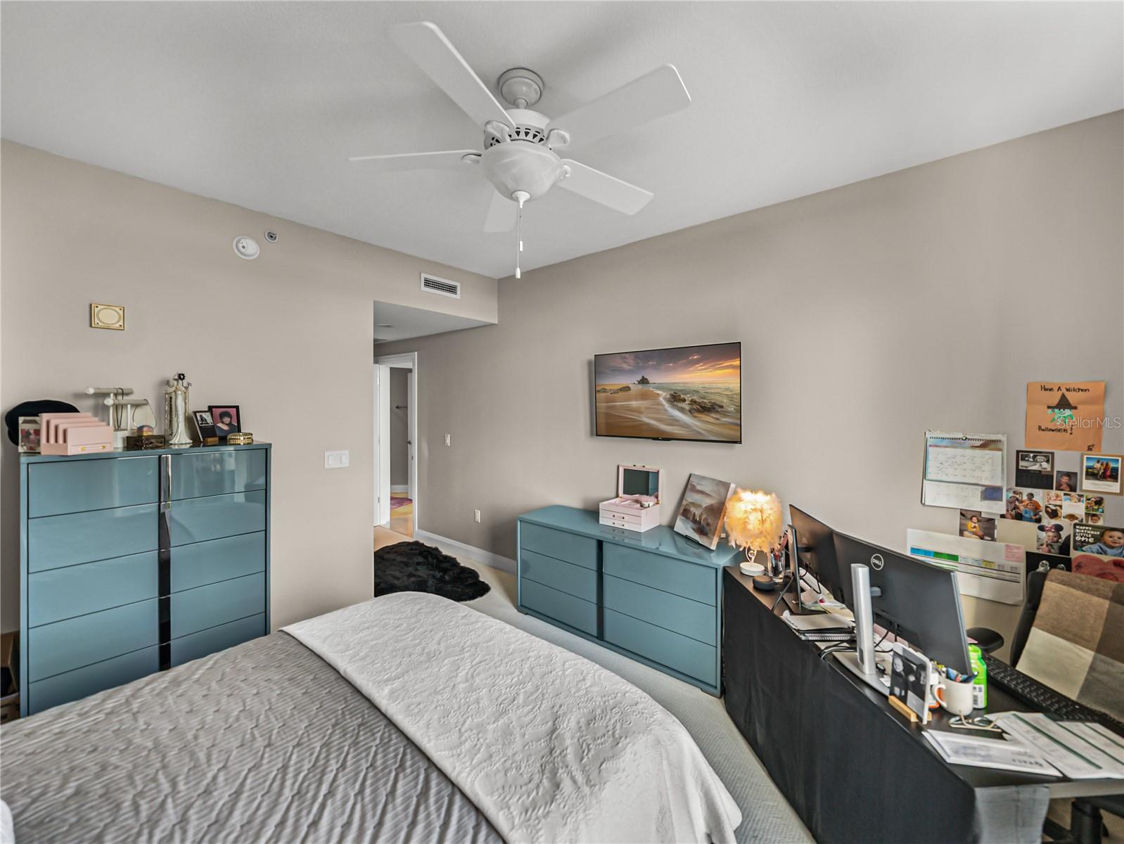 THE PLAZA HARBOUR ISLAND - Residential