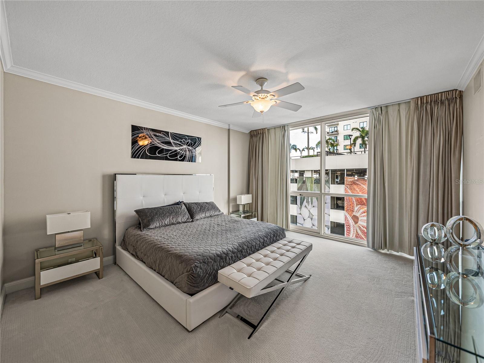 THE PLAZA HARBOUR ISLAND - Residential