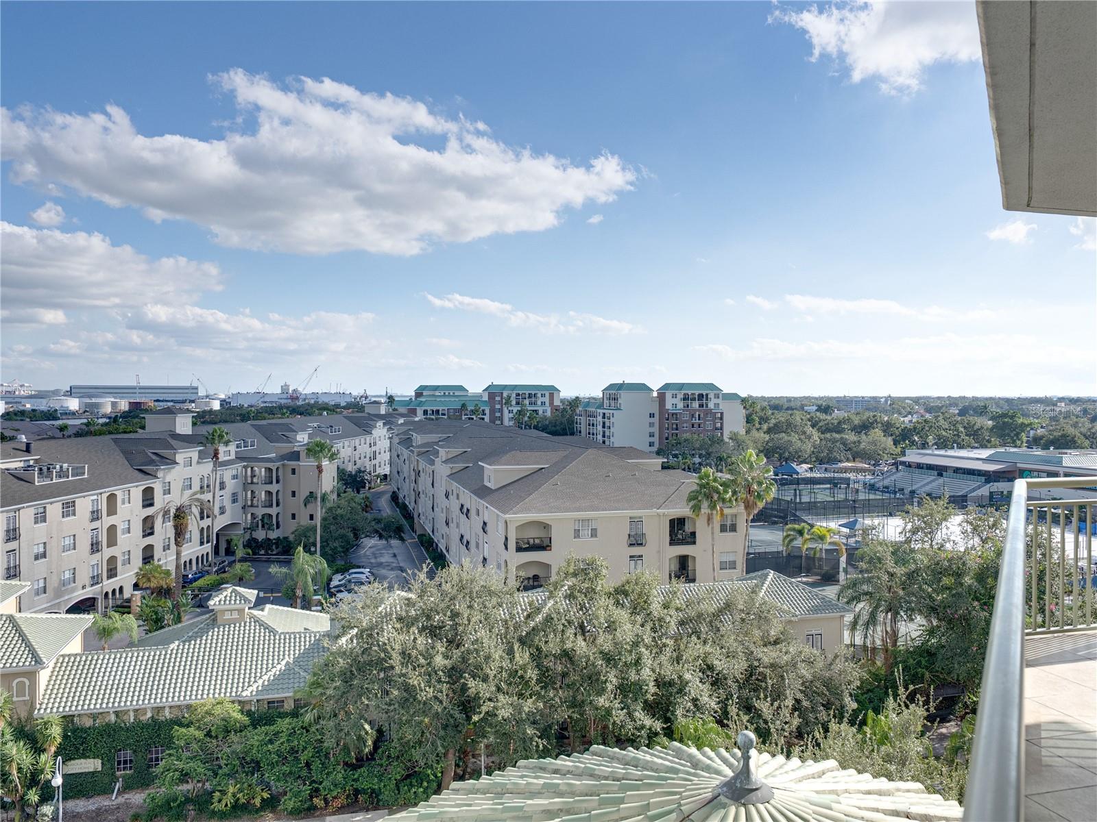 THE PLAZA HARBOUR ISLAND - Residential