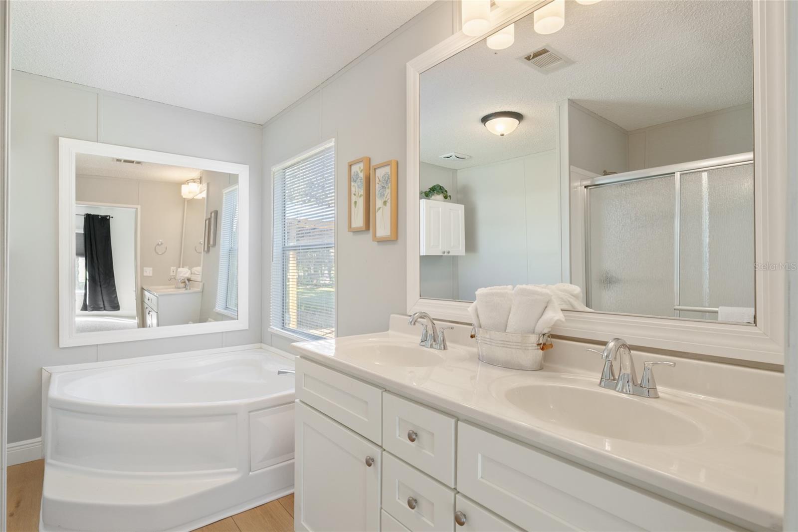 COUNTRYSIDE LAKES ADD 01 - Residential