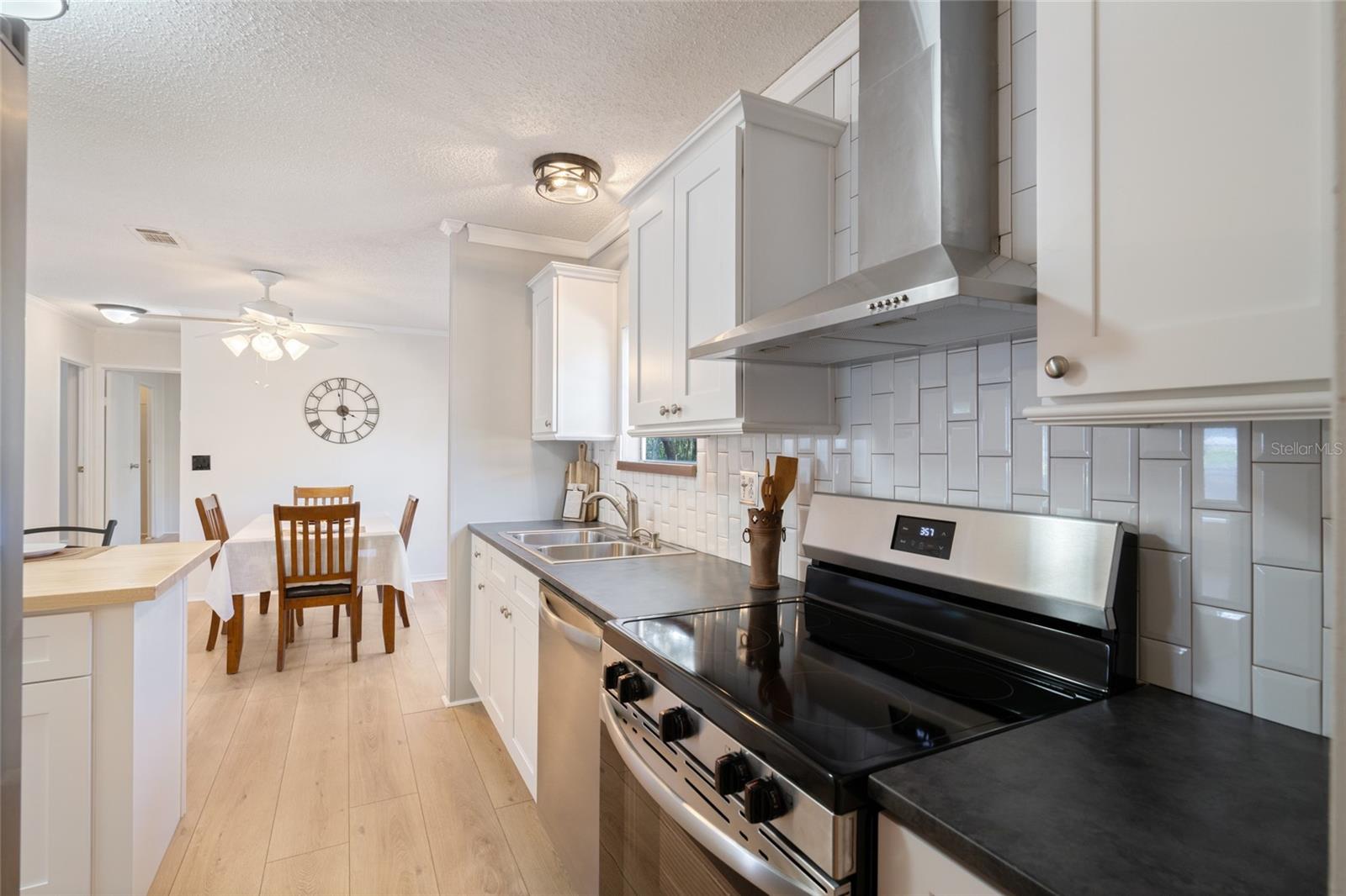 COUNTRYSIDE LAKES ADD 01 - Residential