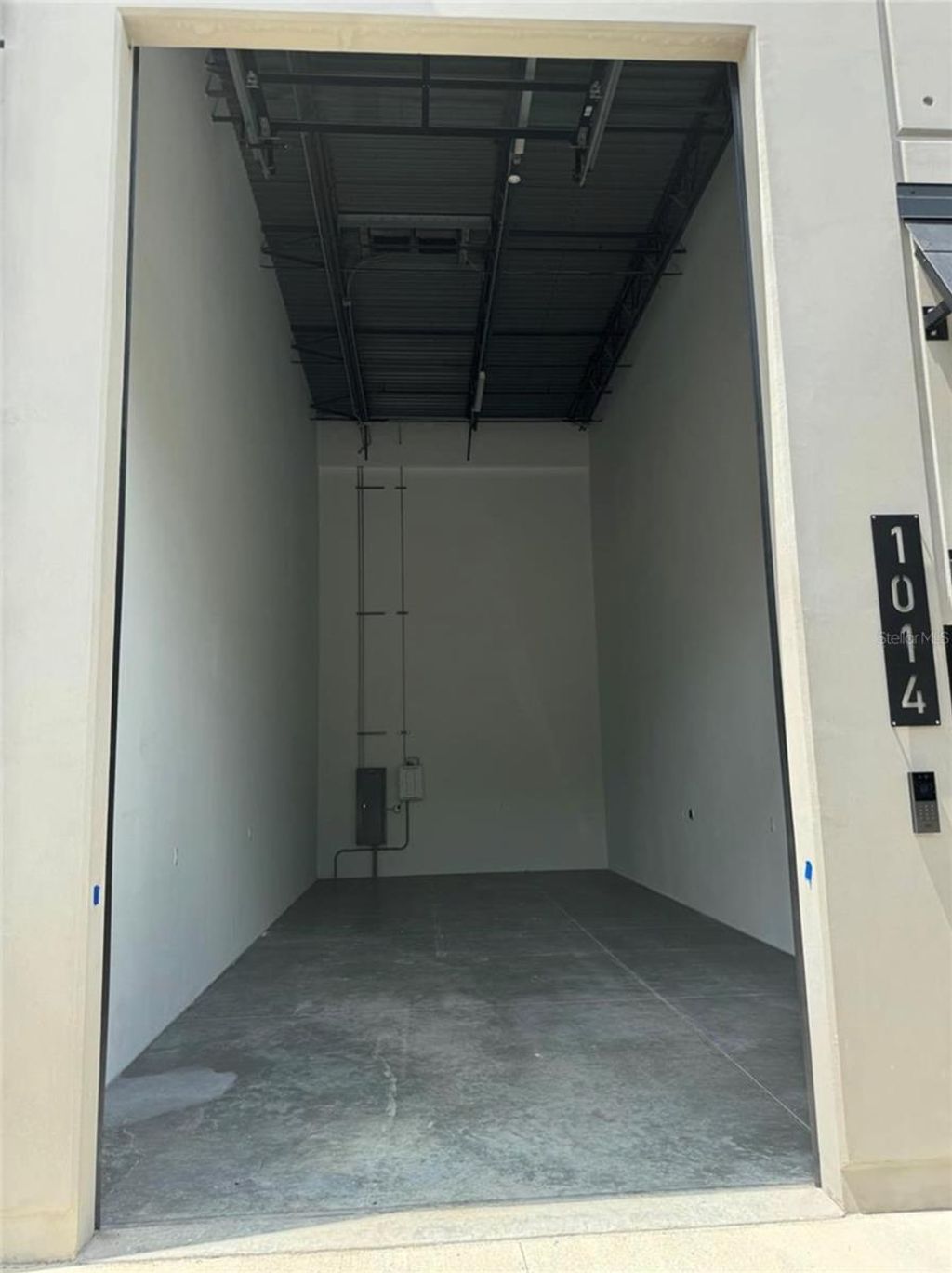 Photo of 6500 Motor Enclave Way #1014, Tampa, FL 33610 (MLS # TB8434509)