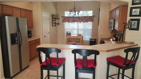 A home in AUBURNDALE