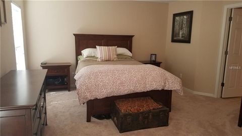 A home in AUBURNDALE