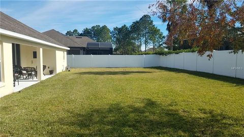 A home in AUBURNDALE