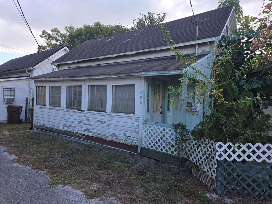 INVESTOR ALERT! Package Deal Opportunity  This property must be sold together with the neighboring house at 404 NW 7th St ($80,000) and includes adjoining vacant land at no additional cost. Total Package Investment: $160,000 for two houses +2 vacant land lots
Investment Highlights:
Ideal buy-and-hold opportunity for rental income
Additional vacant land included provides future development potential
Two storage sheds on property
Mature shade trees throughout spacious yard
?Multiple revenue stream possibilities
This is an excellent value-add opportunity for investors looking to build a rental portfolio or develop multiple units. The combination of two homes plus extra land offers flexibility for various investment strategies.
Schedule your showing today to explore the potential!
This property includes 4 parcels that must be sold together:  Lot - 233002150000003031; Lot - 233002000000021231 and 404 NW 7th St  233002000000021200