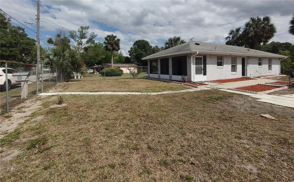 Photo of 540 W Mathis Avenue, Deland, FL 32720 (MLS # V4942063)