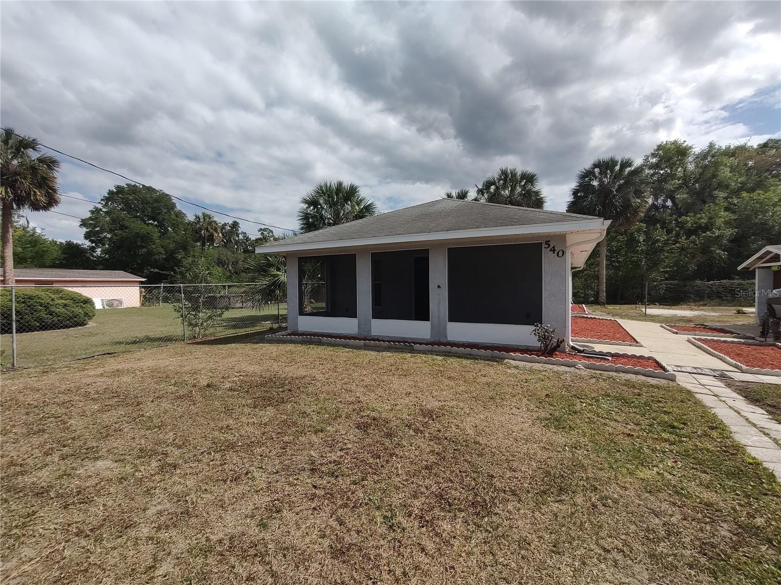 540 W MATHIS AVENUE