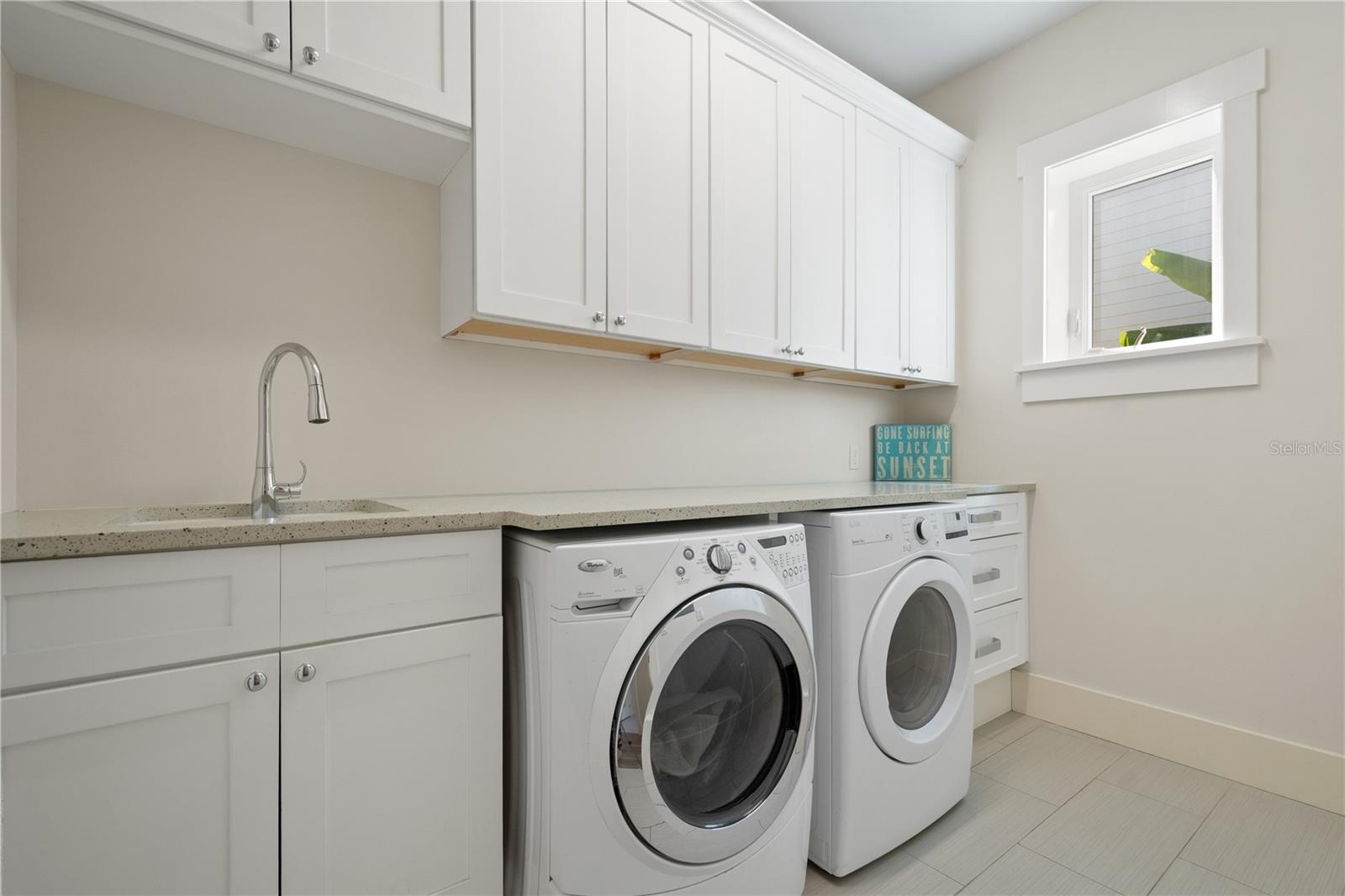 CRESCENT BEACH - Residential