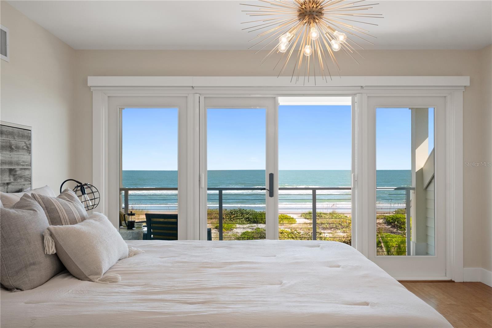 CRESCENT BEACH - Residential