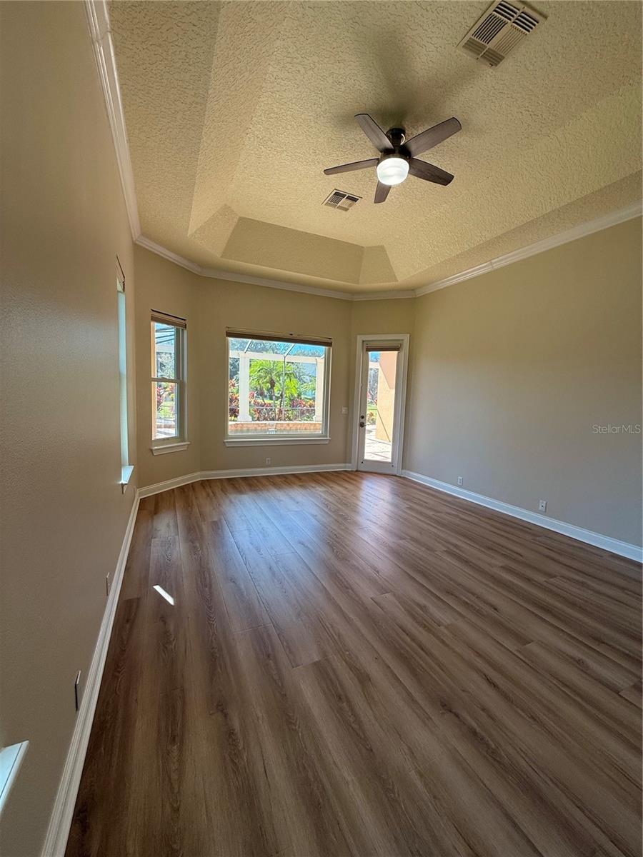 KEENES POINTE UT 06 50 95 - Residential