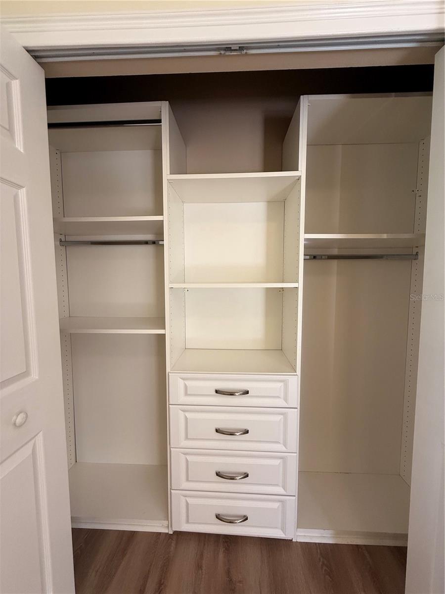 KEENES POINTE UT 06 50 95 - Residential