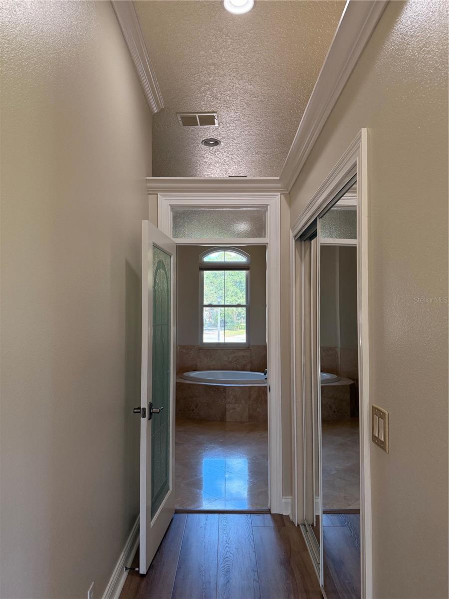 KEENES POINTE UT 06 50 95 - Residential