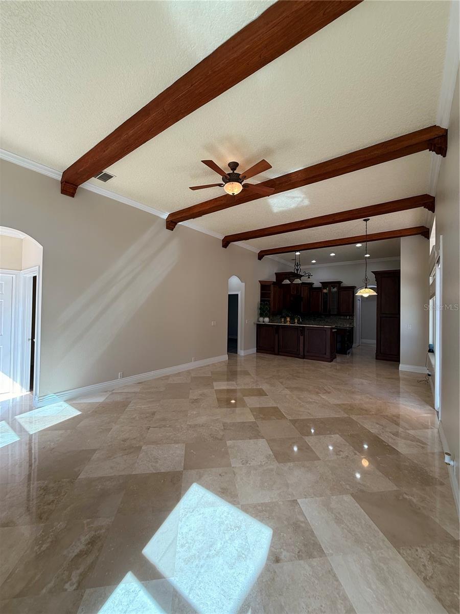 KEENES POINTE UT 06 50 95 - Residential