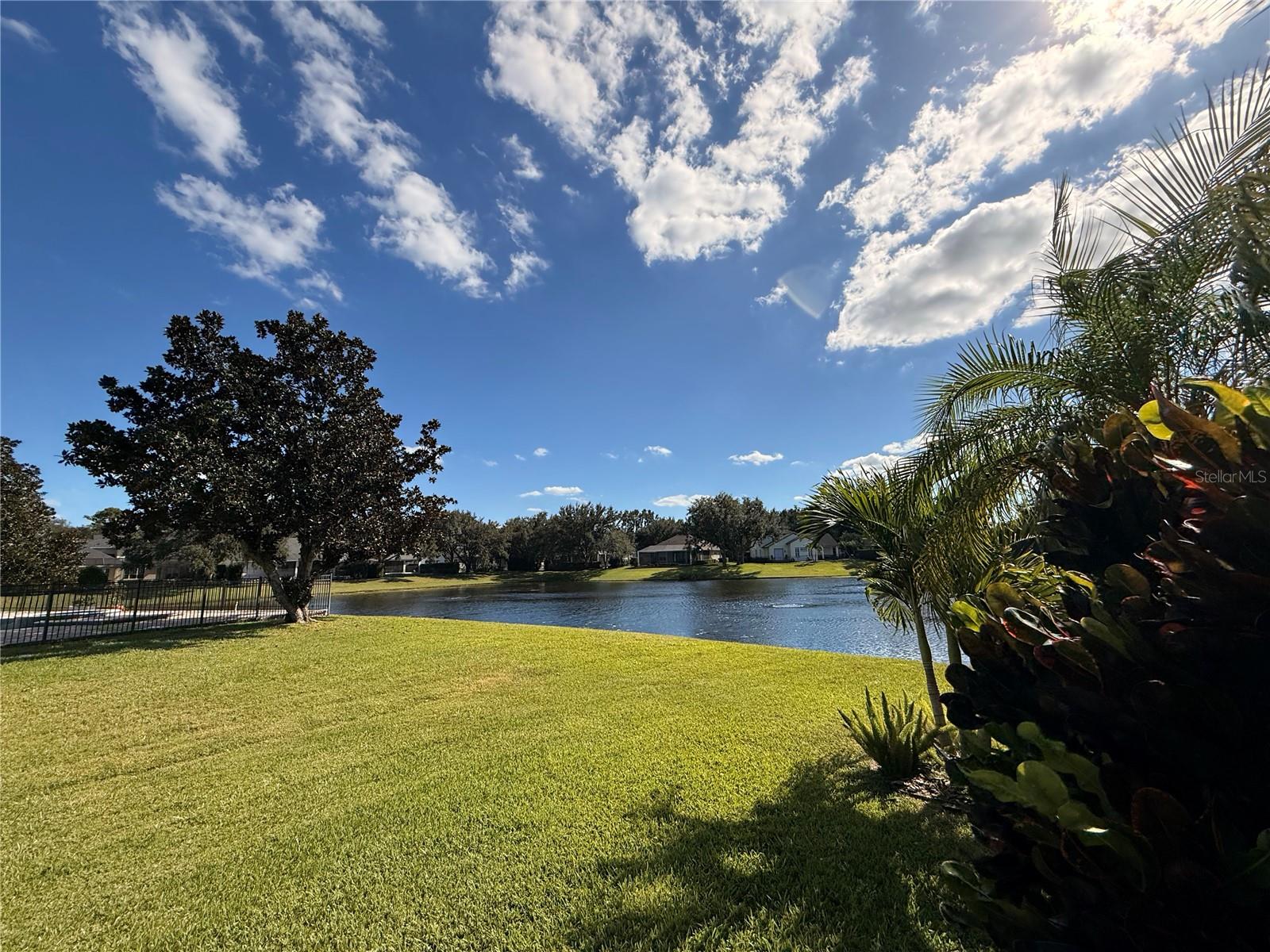 KEENES POINTE UT 06 50 95 - Residential