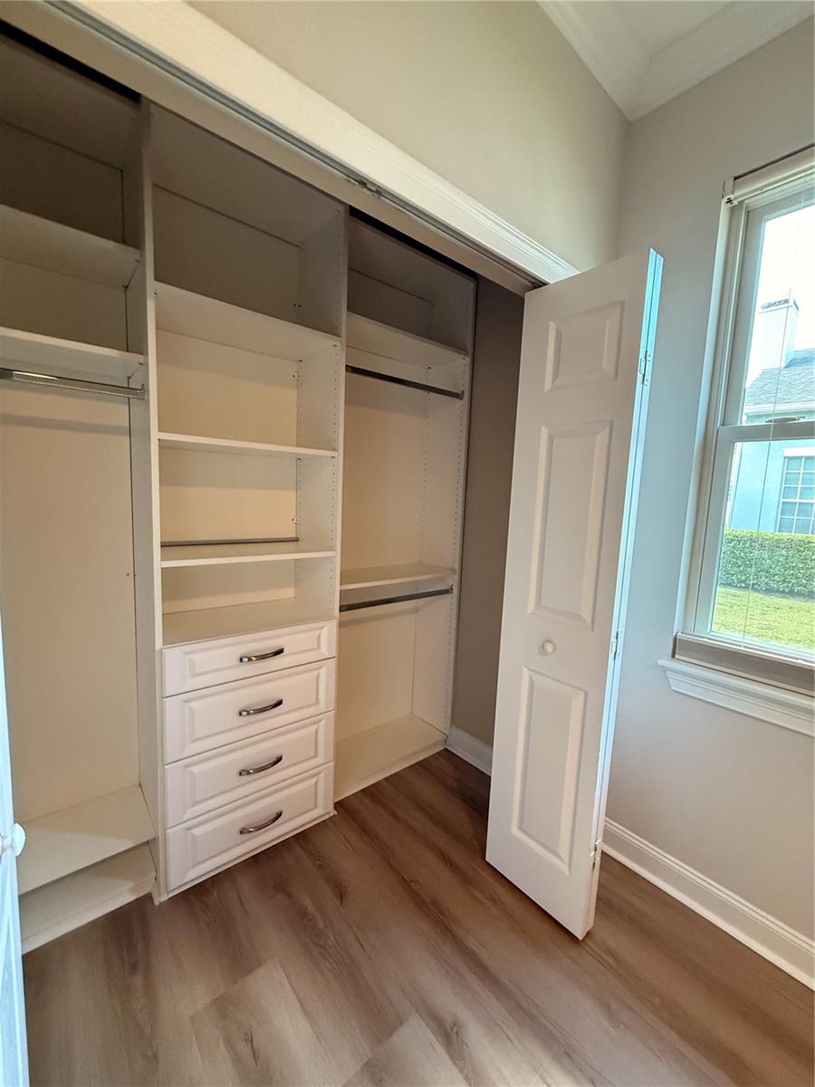 KEENES POINTE UT 06 50 95 - Residential