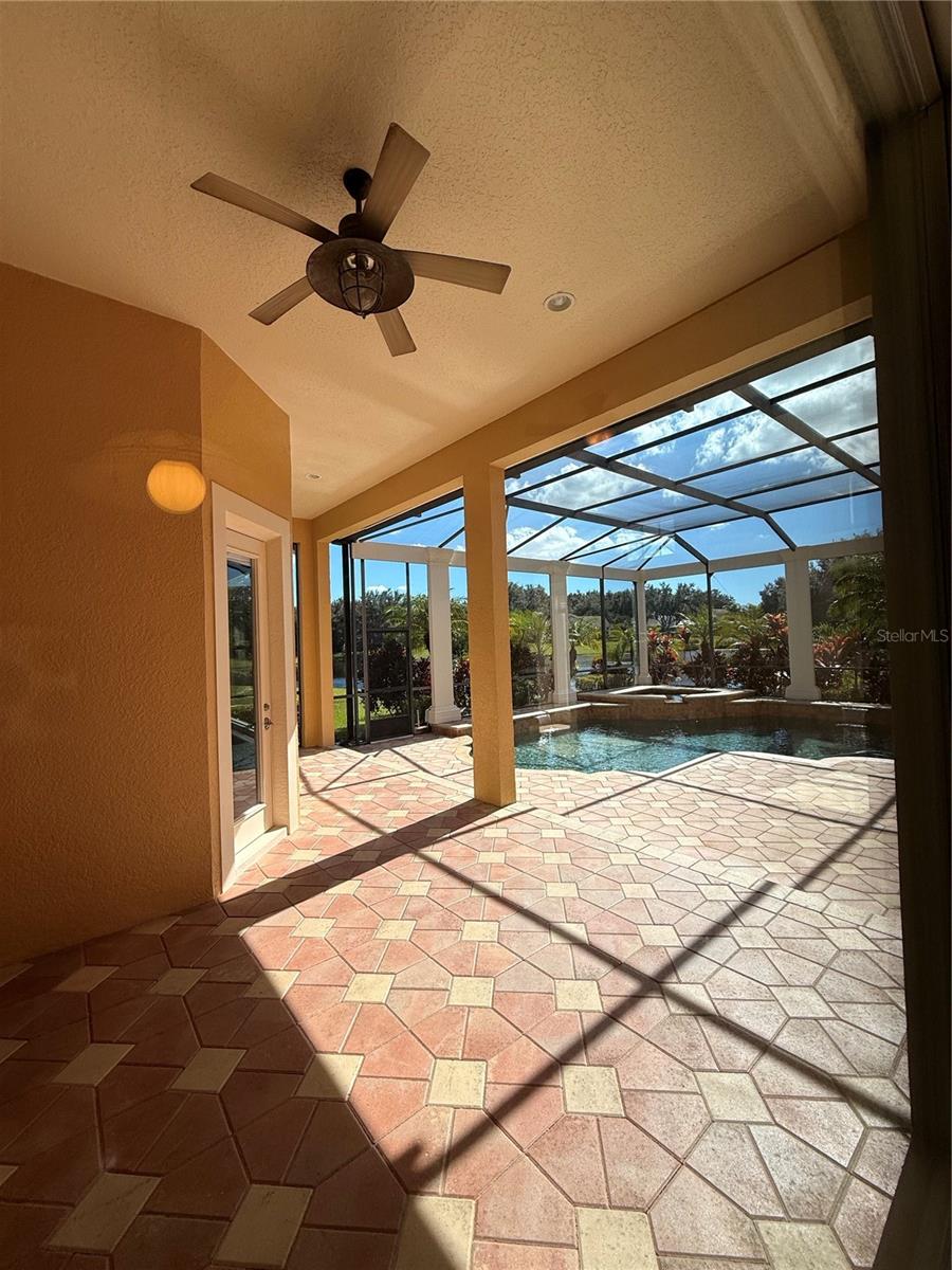 KEENES POINTE UT 06 50 95 - Residential