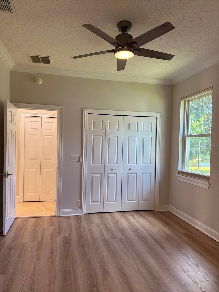 KEENES POINTE UT 06 50 95 - Residential