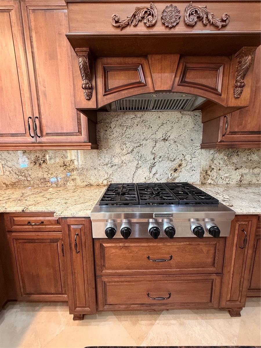 KEENES POINTE UT 06 50 95 - Residential