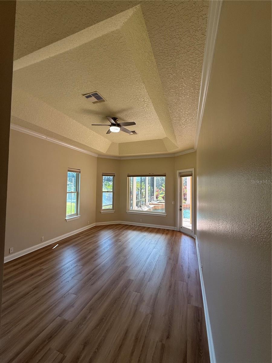 KEENES POINTE UT 06 50 95 - Residential