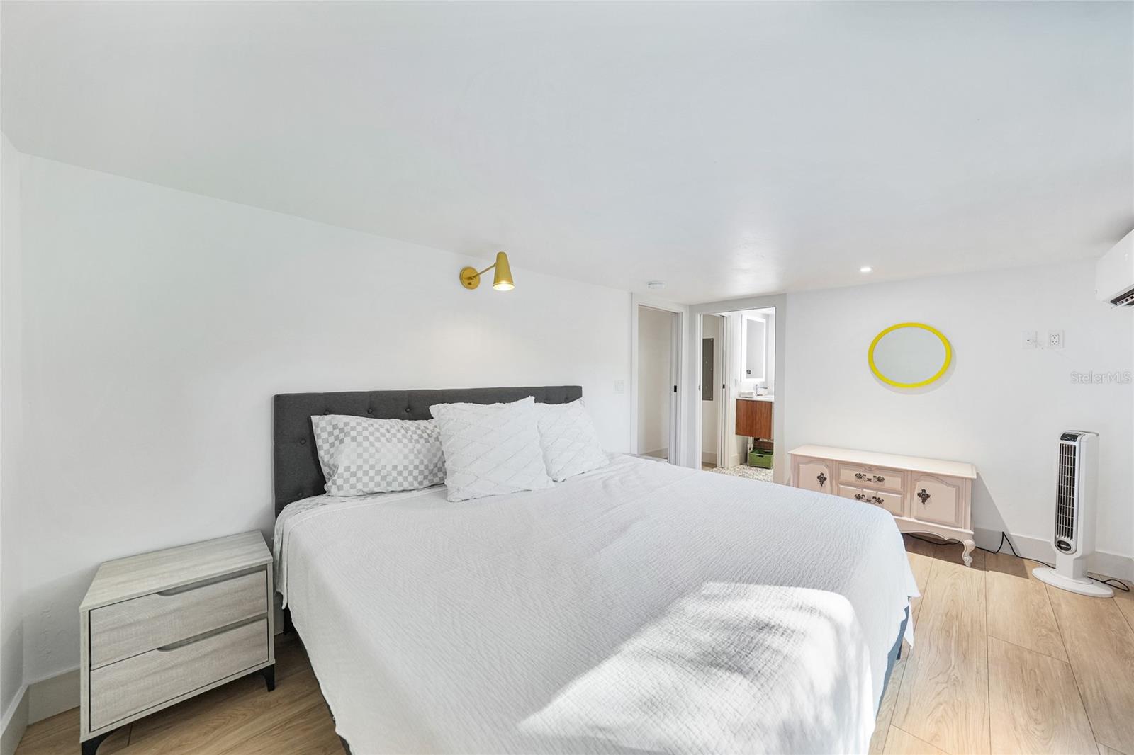 RIVERSIDE - Residential