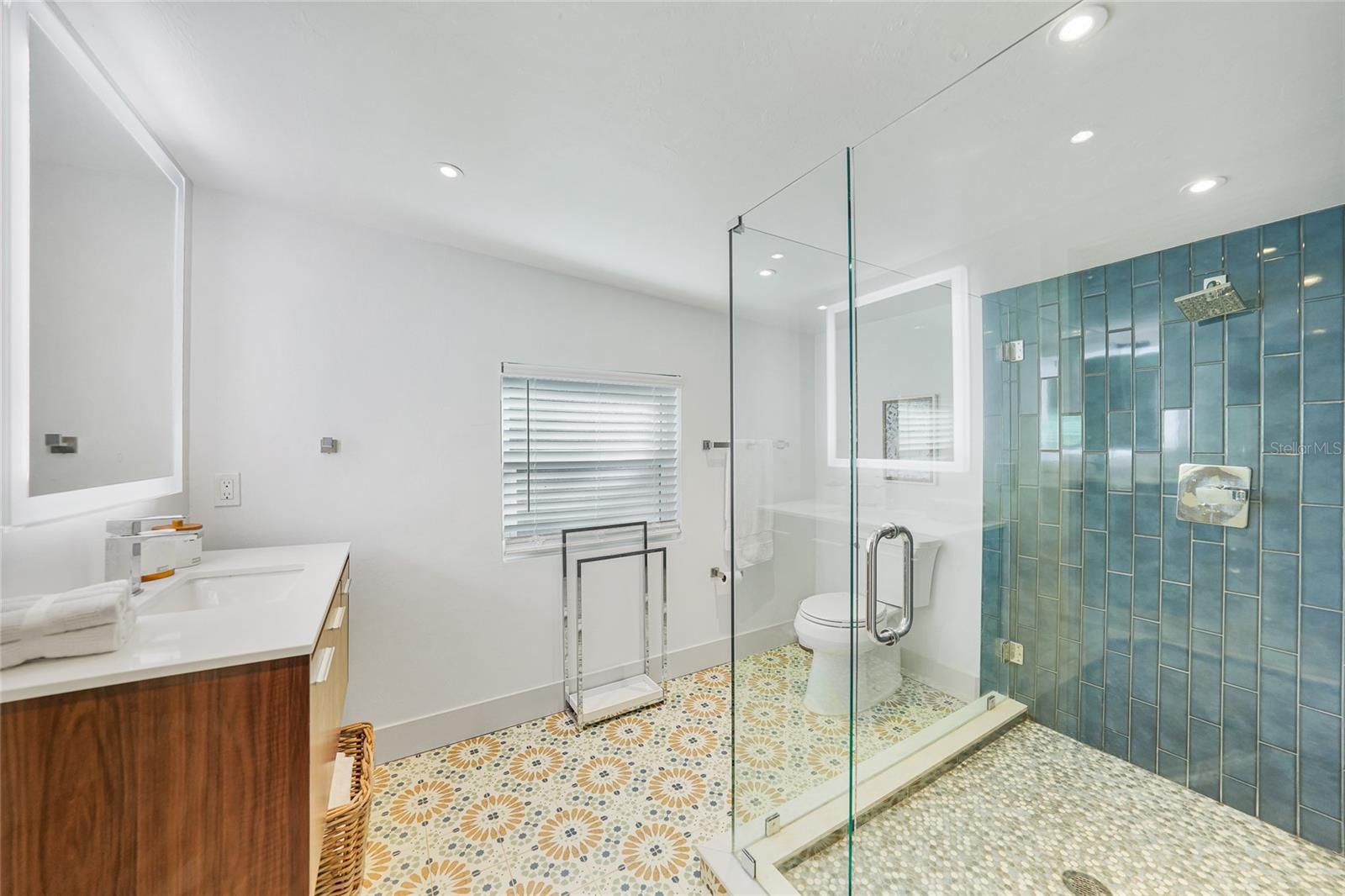 RIVERSIDE - Residential