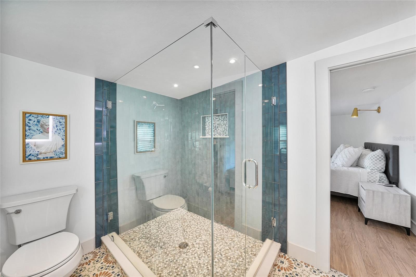 RIVERSIDE - Residential