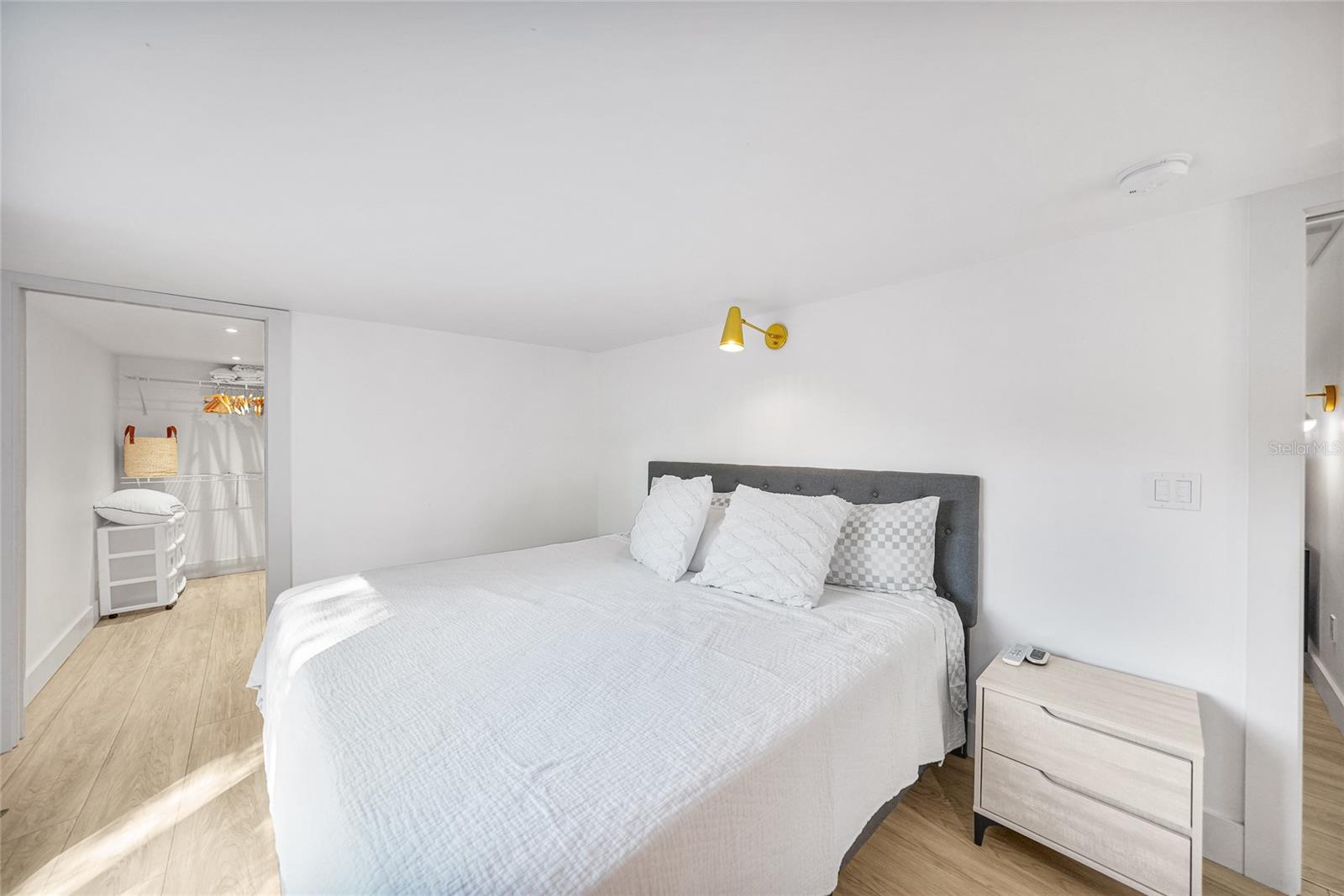 RIVERSIDE - Residential