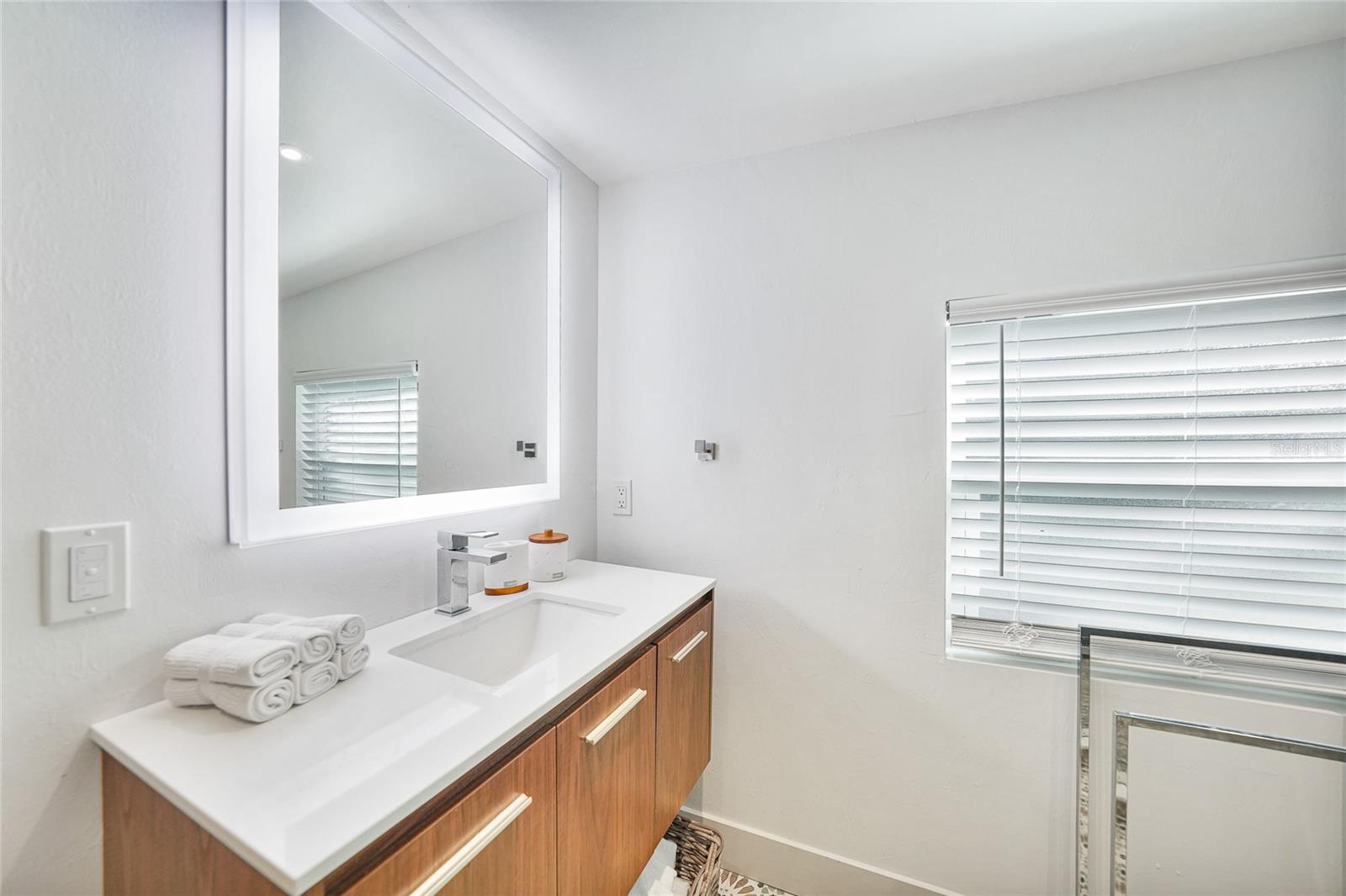 RIVERSIDE - Residential