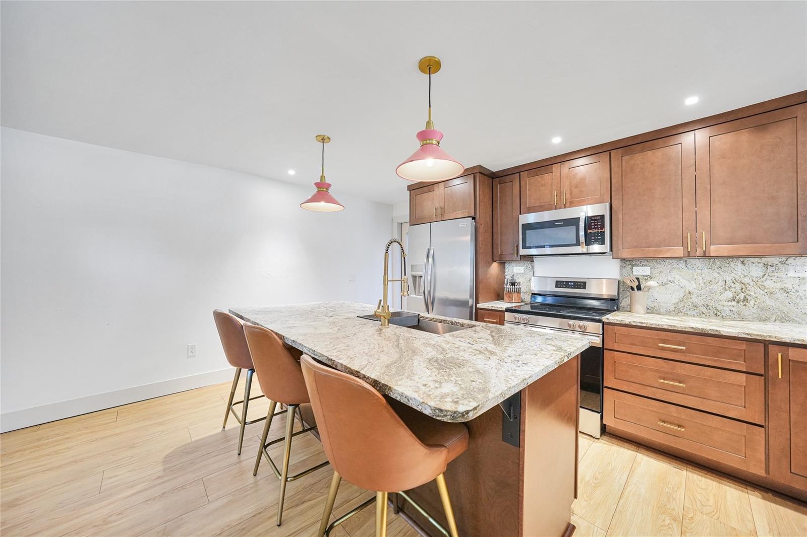 RIVERSIDE - Residential