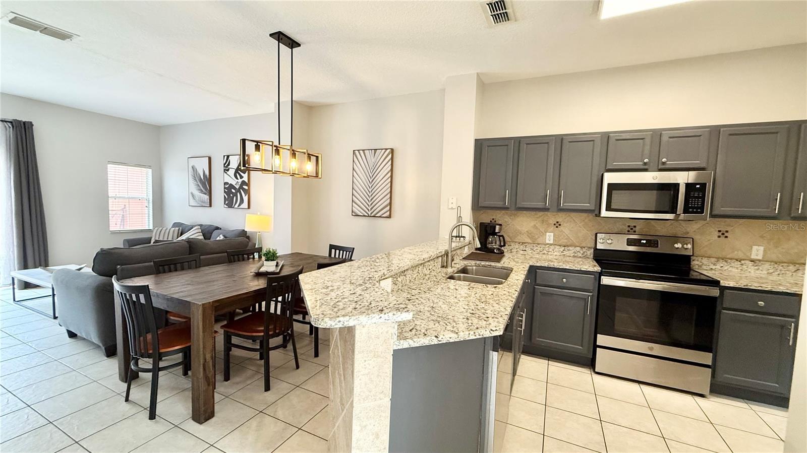 8517 BAY LILLY LOOP