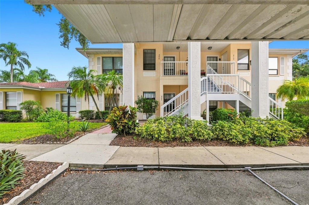 Photo of 304 Kelsey Way, Sun City Center, FL 33573 (MLS # TB8545442)