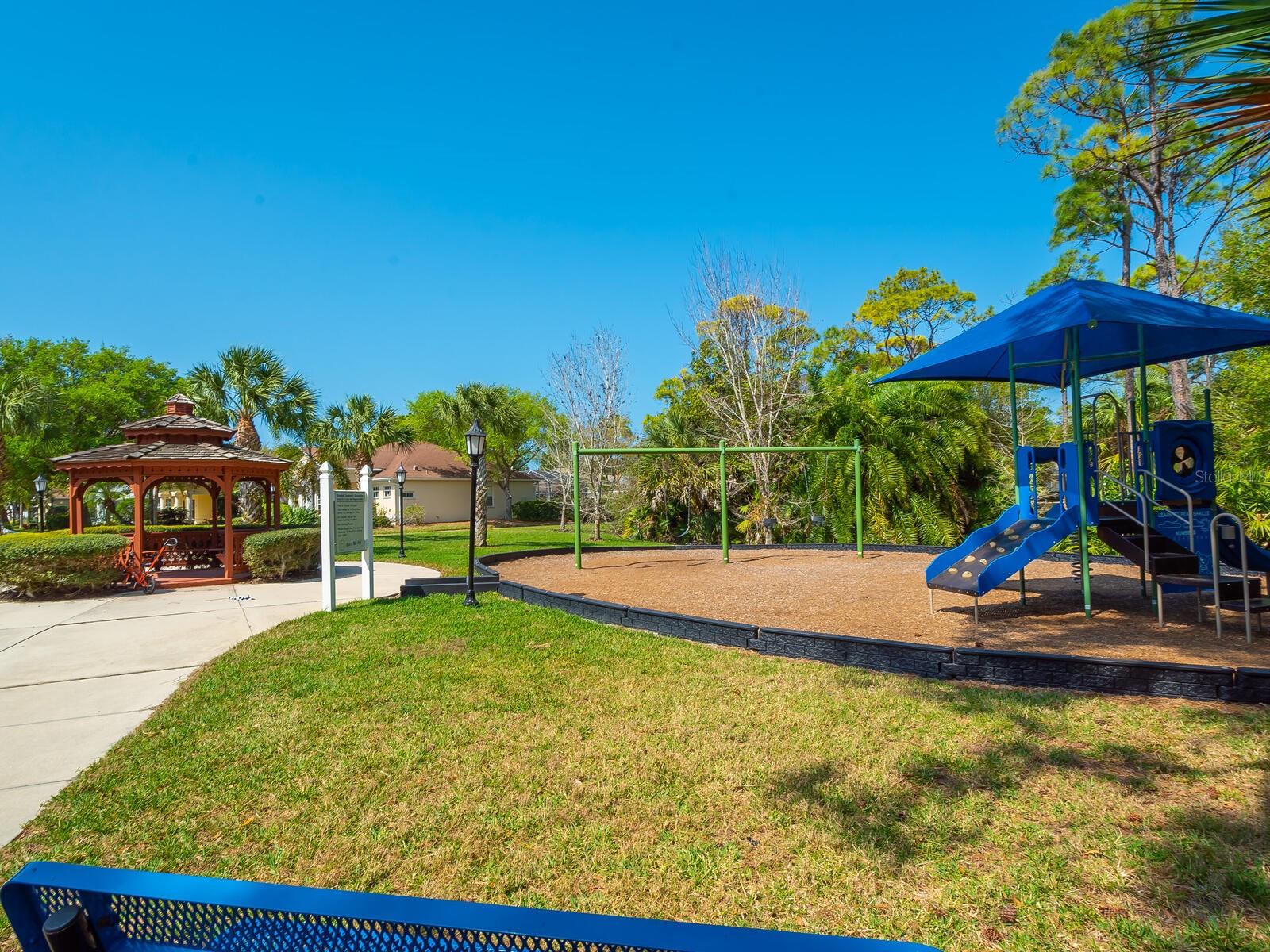 RIVENDELL WOODLANDS - Residential