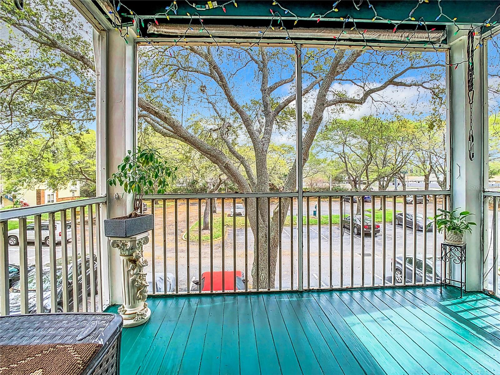 THE LANDINGS OF TAMPA A CONDOMINIUM - Residential