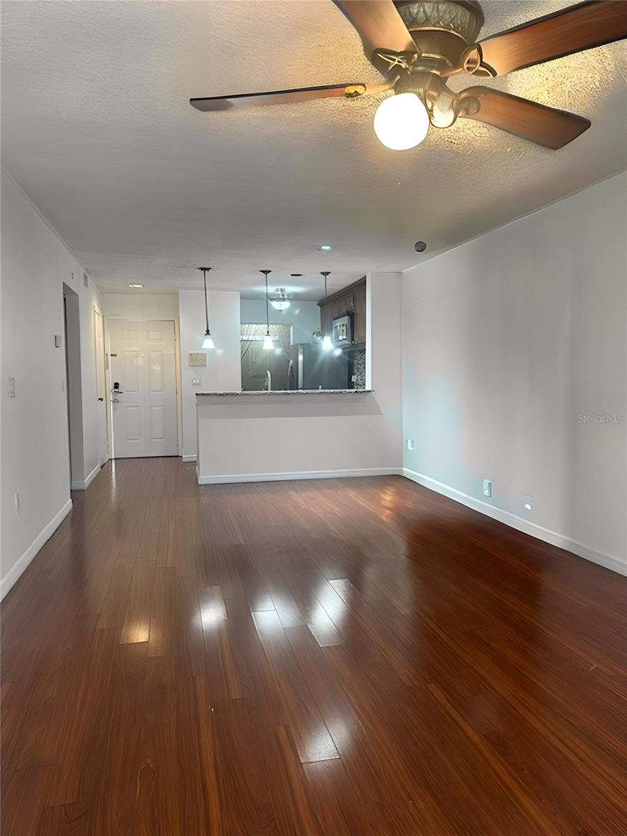THE LANDINGS OF TAMPA A CONDOMINIUM - Residential