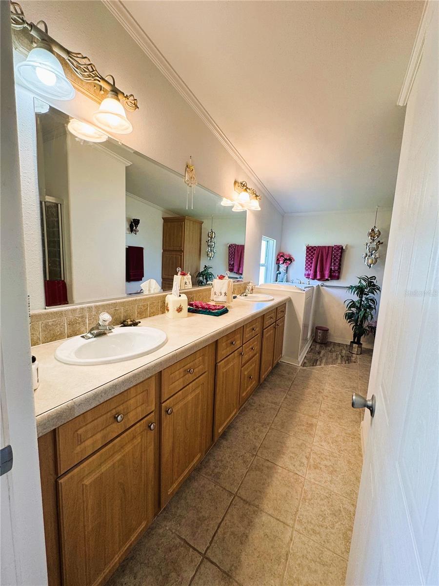 HAWTHORNE AT LEESBURG A COOP - Residential