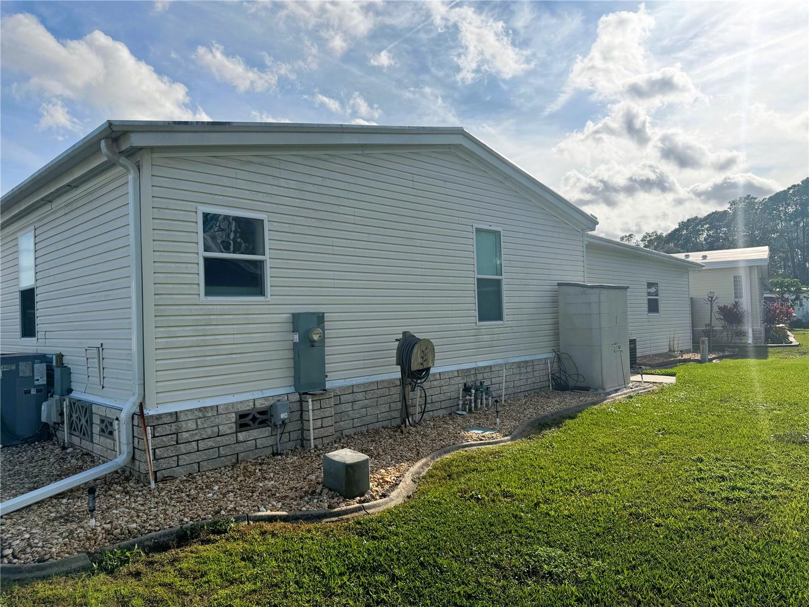 HAWTHORNE AT LEESBURG A COOP - Residential