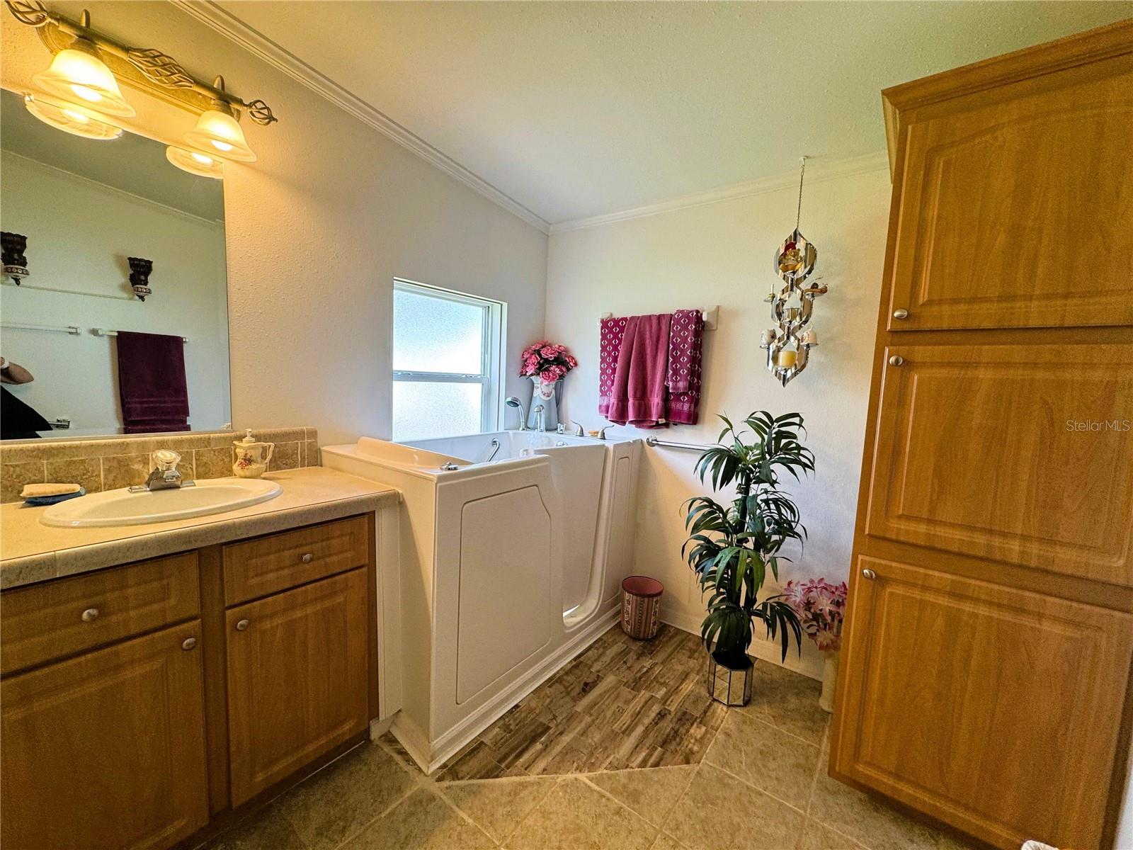 HAWTHORNE AT LEESBURG A COOP - Residential