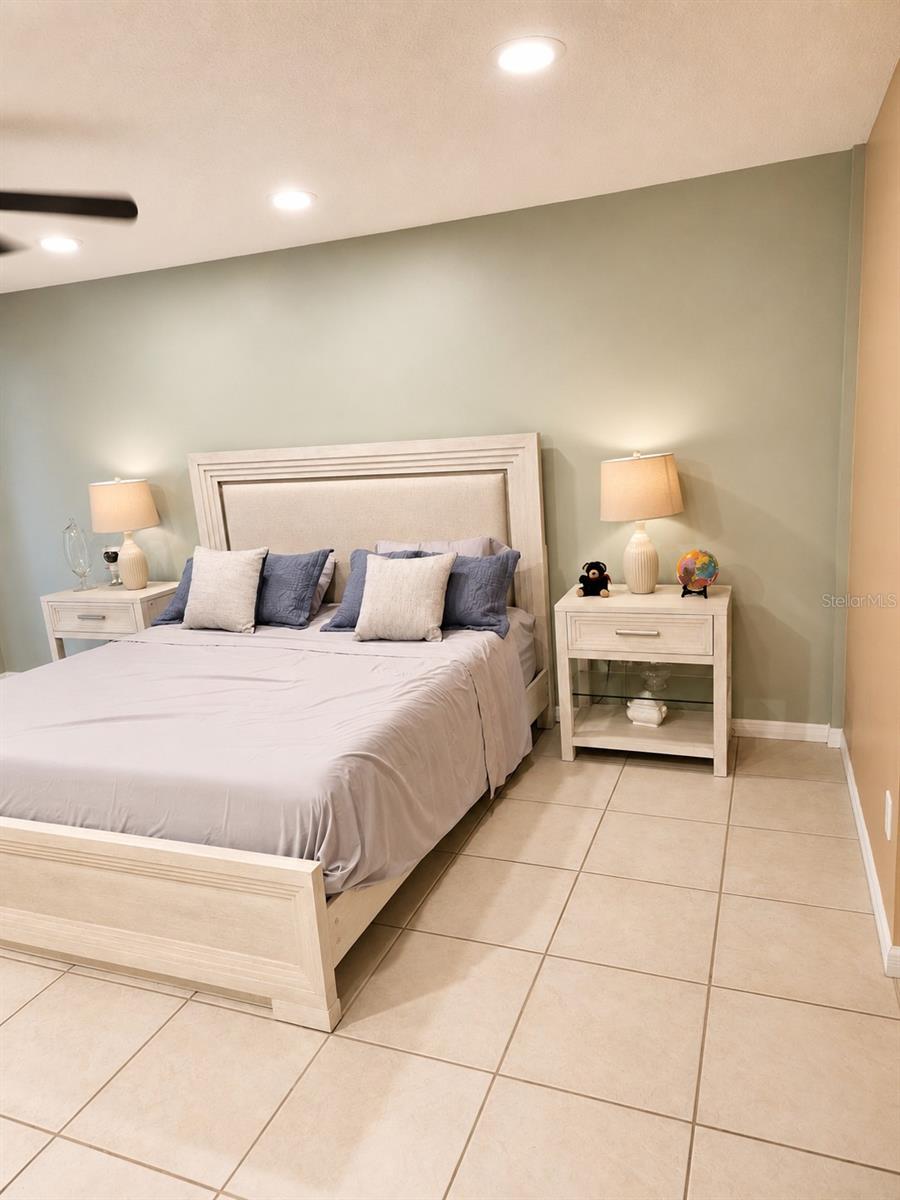 MAJESTIC OAKS - Residential
