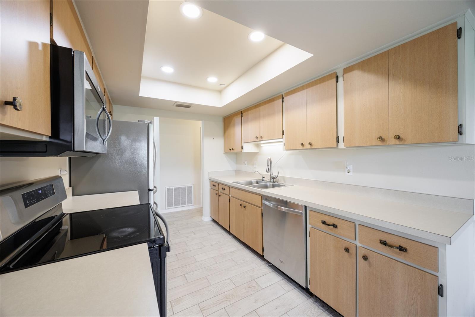 LANCASTER I CONDO - Residential